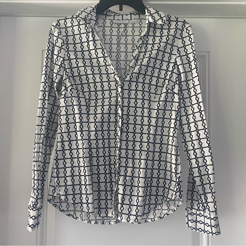 New York & Company Black and White Fitted Button Down Shirt